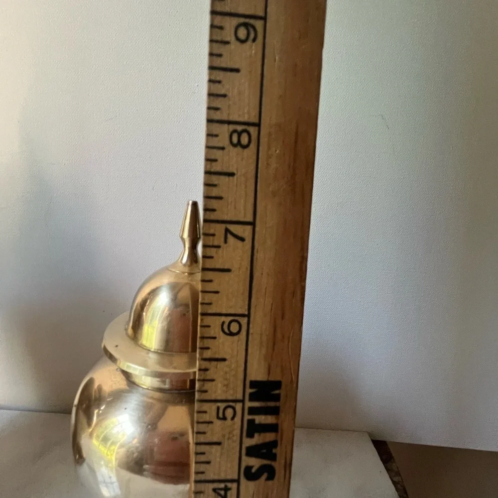 Set of 3 pcs Vintage Solid Brass Urns Vases Ginger Jars with Lids Made in India